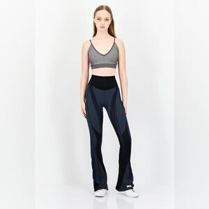 The Giving Movement Women Textured 30 Inch Flared Leggings Multicolor M